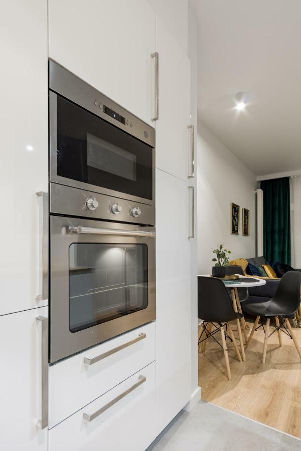 Mennica Residence Chic Apartment วอร์ซอ ภายนอก รูปภาพ